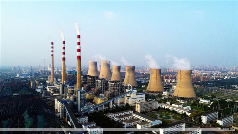 华龙一号两端实现商业运行,全球首堆和海外首堆均已投入运营,标志我国在三代核电核心技术上实现自主掌控,提升国际竞争力。 华龙一号两端实现商业运行,全球首堆和海外首堆均已投入运营,标志我国在三代核电核心技术上实现自主掌控,提升国际竞争力。