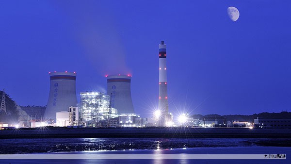 人类相对地球而言虽渺小，但文明进展对地球系统的影响并非毫无痕迹。谈及地球自转，我们需要理解其背后的科学原理与多种驱动因素。关于自转的起源，主流观点认为地球在早期从原始旋转星云中形成，随着自发收缩和角动量守恒，自转逐步加速，成为今天持续运行的动力之一。地球自转的能量来自最初的角动量储备，在漫长的地质时间尺度上，外部力矩与内部质量分布的变化共同作用，使自转保持着缓慢而复杂的演化。