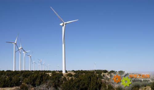 且承诺未来不会合作