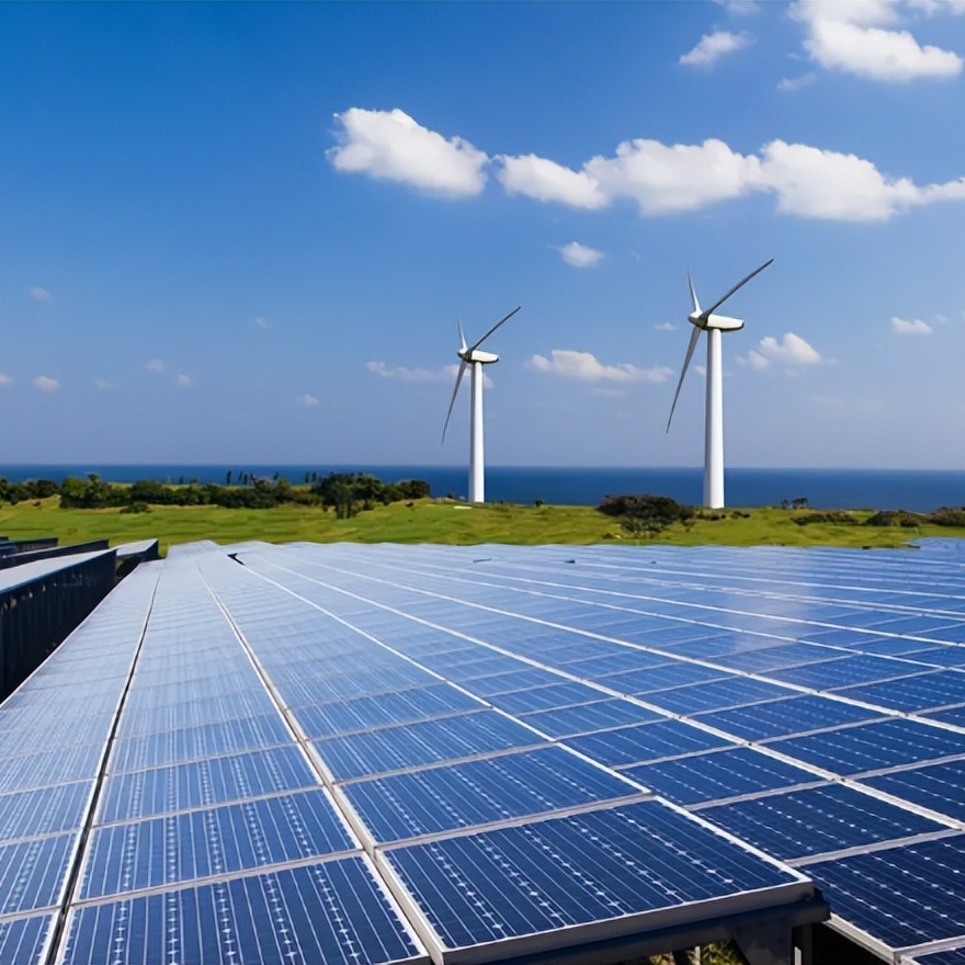 全面负责风电、光伏等新能源项目的开发规划、工程建设、生产经营及全生命周期运维管理