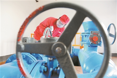 并强化地热勘查与开发利用技术创新