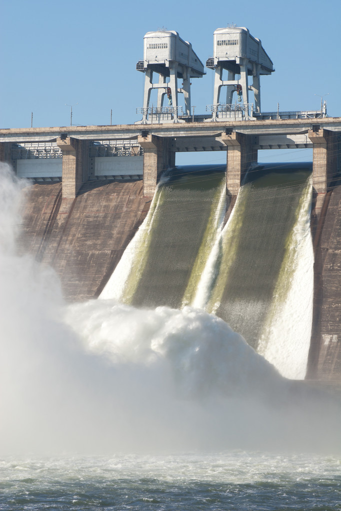 绿色产业的蓬勃增长与转型红利的持续释放