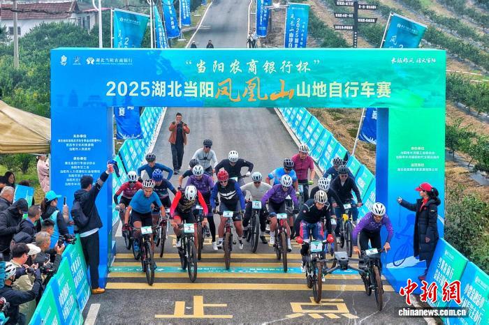 国内顶尖车手云集湖北当阳橘园竞速 上演山野狂