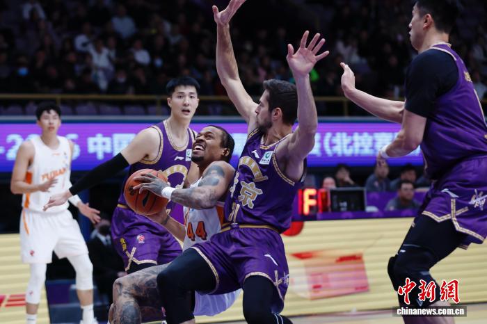 北控队廖三宁三分绝杀福建队 沈梓捷伤退成转折