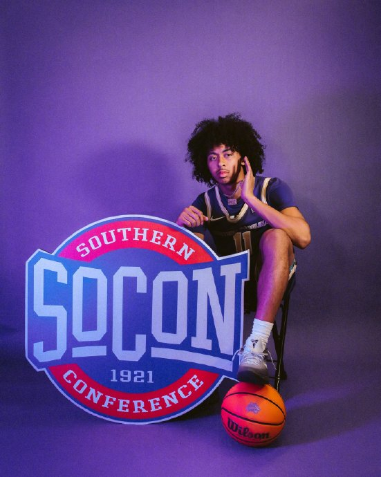 18岁中国篮球新星朱正承诺加盟西卡罗莱纳大学